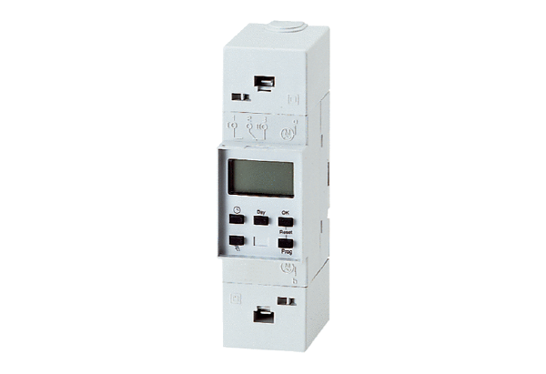 ZS 3 IM0009790.PNG Timer for installation in distributor, 24 hour switching programme, AC 230 V - 50 / 60 Hz, max. 2 A