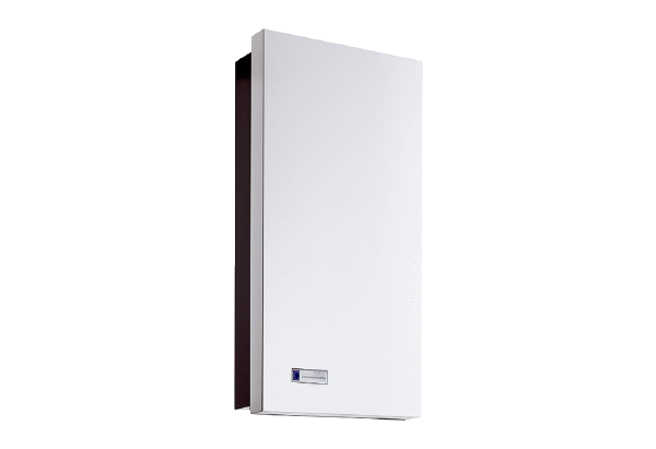 Duo Z-SE IM0016835.PNG Kit d'encastrement pour appareil de ventilation décentralisé à récupération de chaleur Duo Z, constitué d'un appareil de ventilation avec capot intérieur, d'un échangeur de chaleur enthalpique à contre-courant croisé extrêmement efficace, de ventilateurs EC radiaux pour air extérieur et air rejeté, surveillance de la teneur en humidité, détecteur de qualité d'air et 2 filtres ISO Coarse 45 % (G3), plage de débit d'air comprise entre 20 et 60 m³/h, exécution : montage encastré, accessoires nécessaires : kit de montage en gros-œuvre Duo Z-SR et raccords muraux combinés en acier inoxydable revêtu (Duo KWS E) ou en blanc à revêtement pulvérulent, similaire RAL 9010 (Duo KWS W)