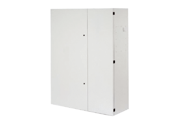 geniovent.x 600 S DR-E-K3 IM0016850.PNG Децентрализованный прибор RLT чисто белого цвета типа RAL 9010 с очень высокой эффективностью рекуперации тепла. С энтальпийным теплообменником, присоединением вверх, наружный воздух справа, канал для приточного и вытяжного воздуха, датчик CO2 встроен в прибор. С приложением для мобильного управления приборами